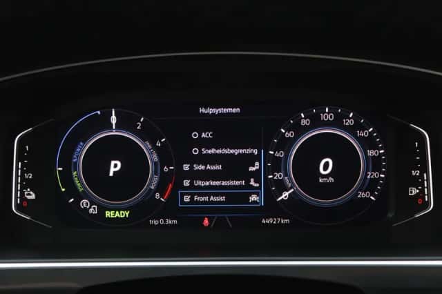 Volkswagen Tiguan (2021) thumbnail 21