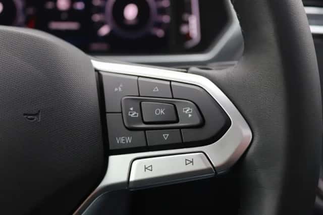 Volkswagen Tiguan (2021) thumbnail 24