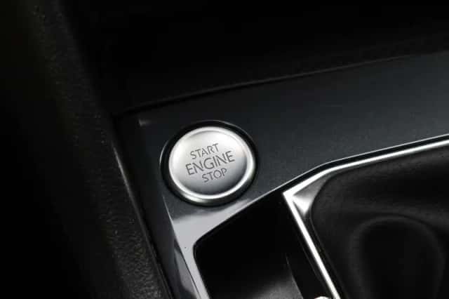 Volkswagen Tiguan (2021) thumbnail 25