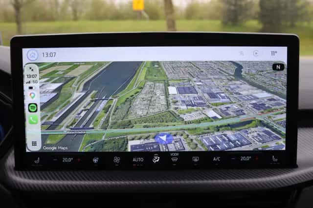 Ford Kuga (2024) thumbnail 15