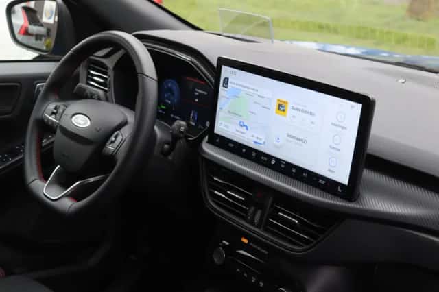 Ford Kuga (2024) thumbnail 9