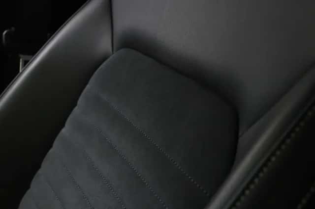 Volkswagen Passat (2019) thumbnail 32
