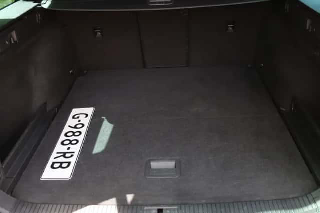 Volkswagen Passat (2019) thumbnail 33
