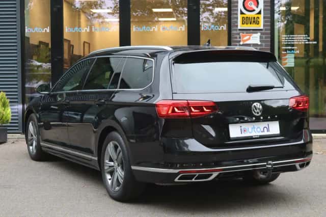 Volkswagen Passat (2019) thumbnail 6