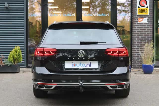 Volkswagen Passat (2019) thumbnail 8