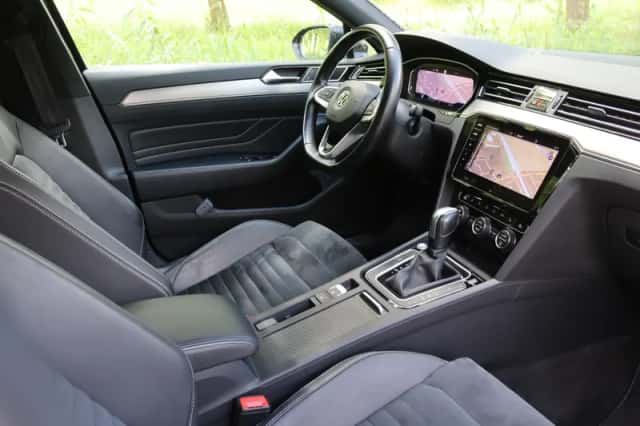 Volkswagen Passat (2019) thumbnail 9