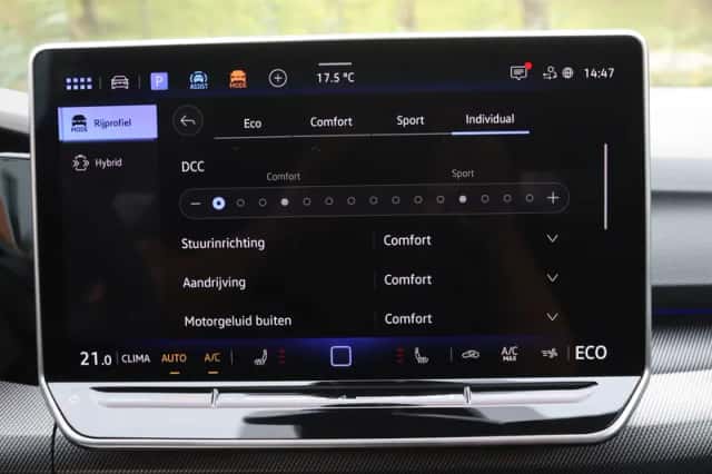 Volkswagen Golf (2025) thumbnail 19