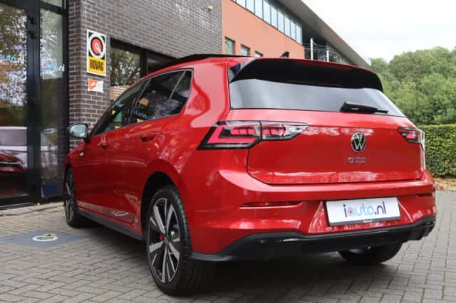 Volkswagen Golf (2025) thumbnail 38