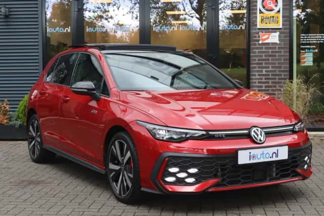 Volkswagen Golf (2025) thumbnail 5