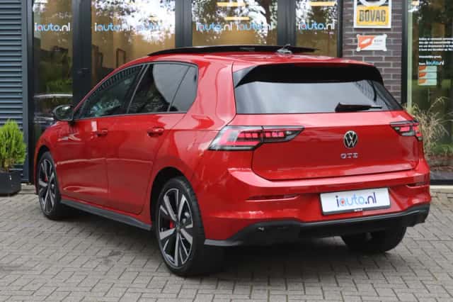 Volkswagen Golf (2025) thumbnail 6