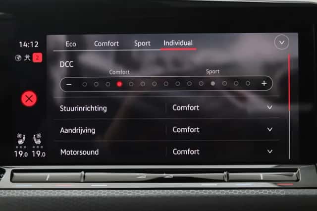 Volkswagen Golf (2024) thumbnail 18