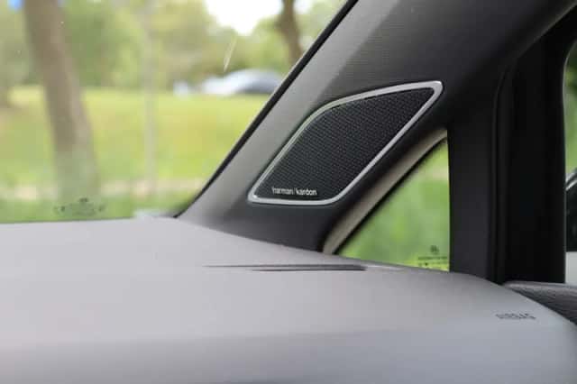 Volkswagen Golf (2024) thumbnail 24