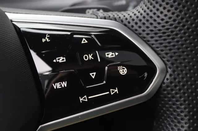 Volkswagen Golf (2024) thumbnail 26