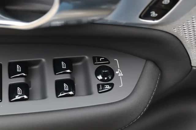 Volvo XC90 (2026) thumbnail 29