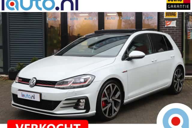 Volkswagen Golf (2018) thumbnail 1