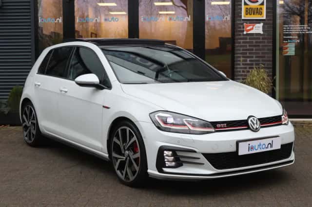 Volkswagen Golf (2018) thumbnail 5