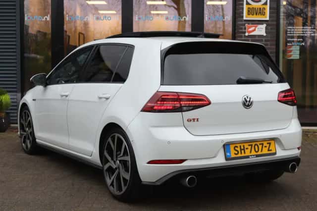 Volkswagen Golf (2018) thumbnail 6