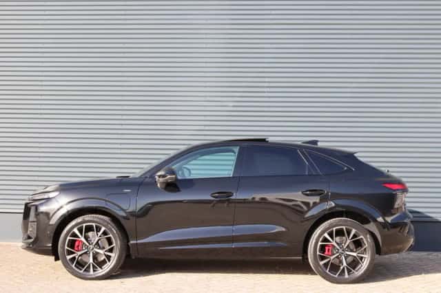 Audi Q3 (2026) thumbnail 3