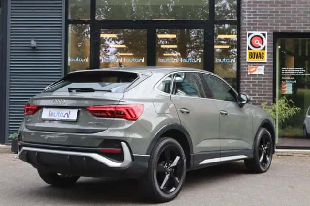 Audi Q3 (2023) thumbnail 2