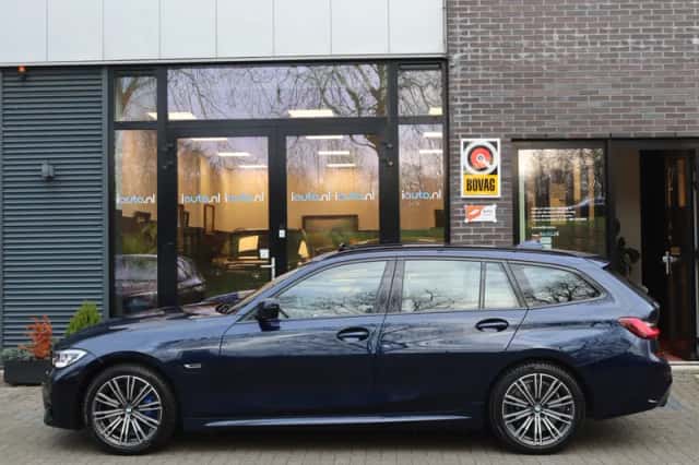 BMW 3-Serie (2021) thumbnail 3