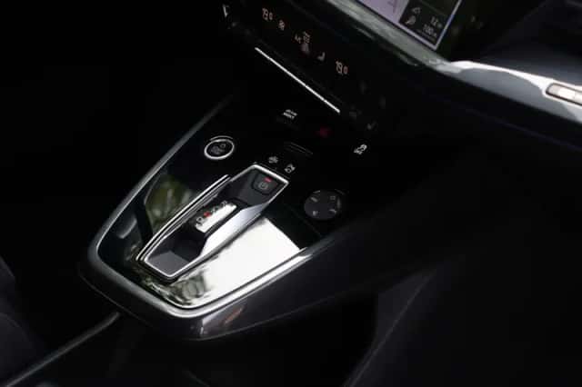 Audi Q4 e-tron (2023) thumbnail 23