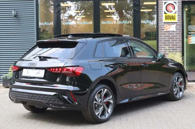 Audi A3 (2025) thumbnail 2