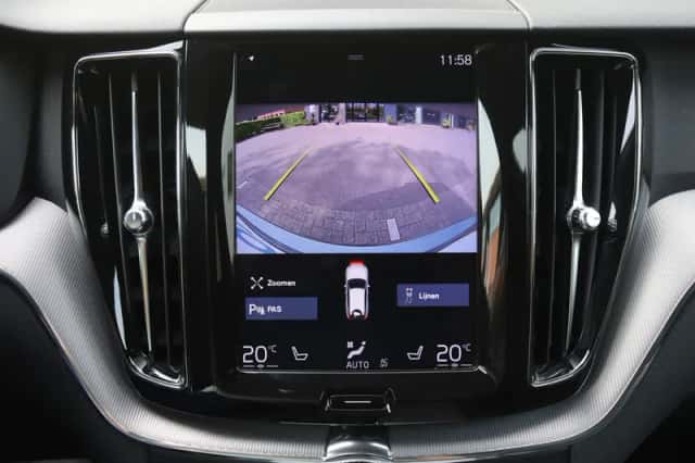 Volvo XC60 (2019) thumbnail 14