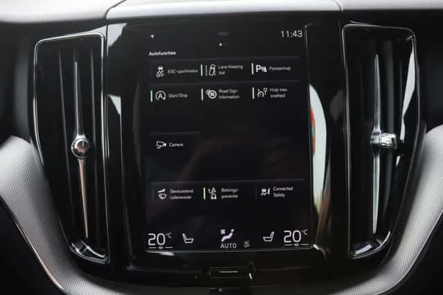 Volvo XC60 (2019) thumbnail 15