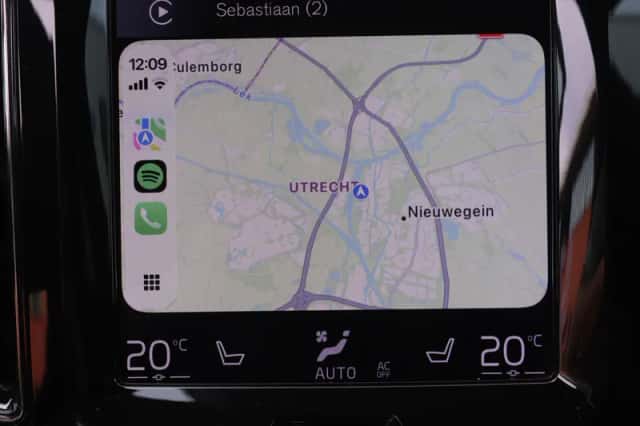 Volvo XC60 (2019) thumbnail 18