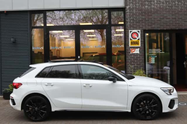 Audi A3 (2022) thumbnail 4