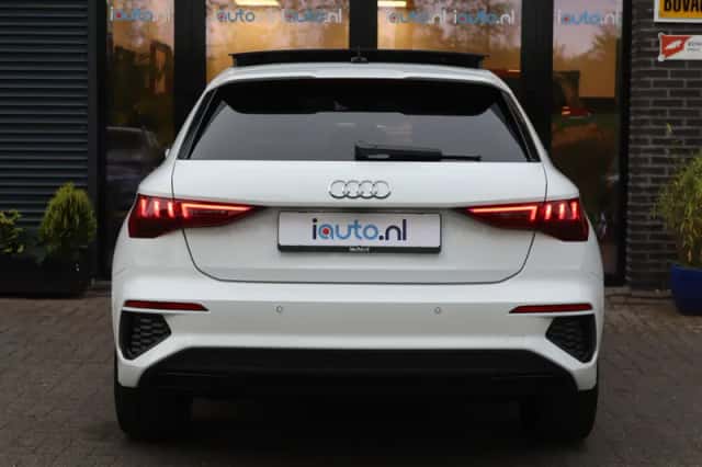 Audi A3 (2022) thumbnail 8