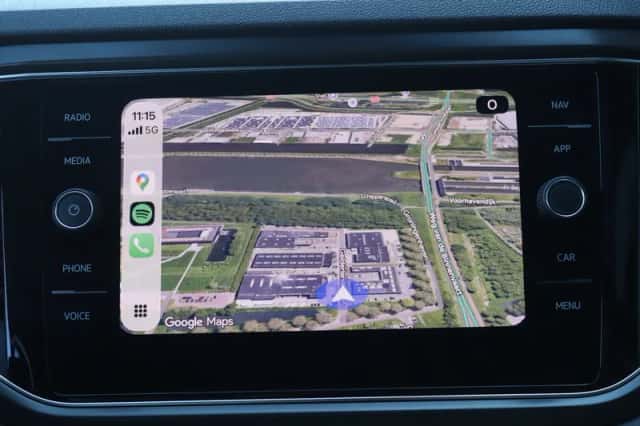 Volkswagen T-Roc (2019) thumbnail 17