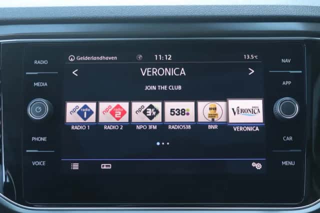 Volkswagen T-Roc (2019) thumbnail 19