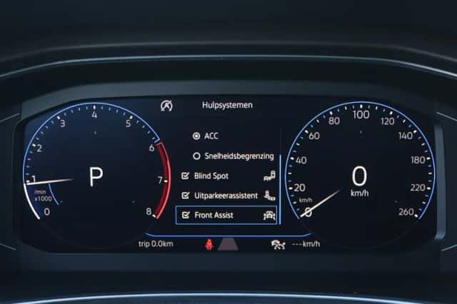 Volkswagen T-Roc (2019) thumbnail 21