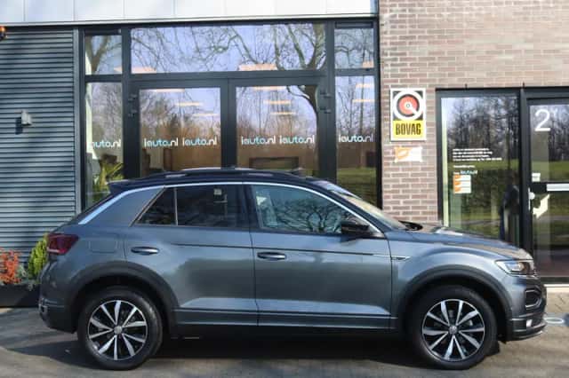 Volkswagen T-Roc (2019) thumbnail 4