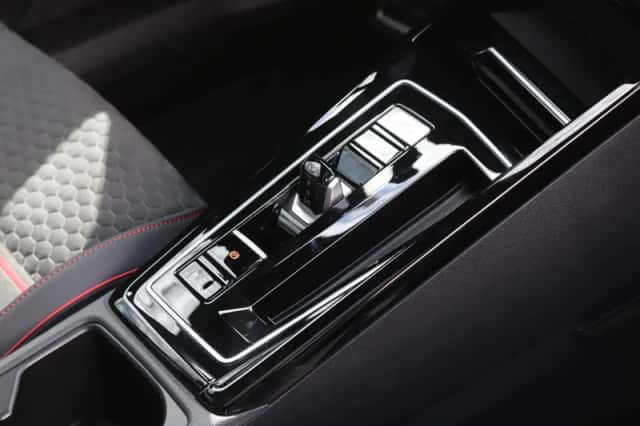 Volkswagen Golf (2025) thumbnail 28