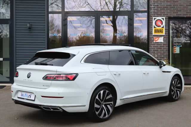 Volkswagen Arteon (2022) thumbnail 2