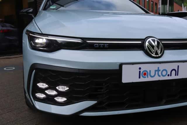 Volkswagen Golf (2025) thumbnail 37