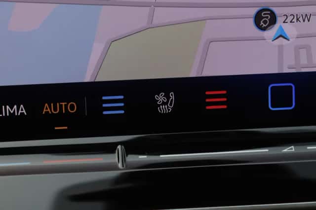 Volkswagen Golf (2025) thumbnail 21