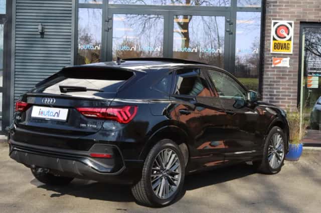 Audi Q3 (2020) thumbnail 2