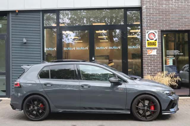 Volkswagen Golf (2025) thumbnail 4