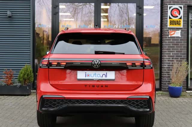Volkswagen Tiguan (2025) thumbnail 8