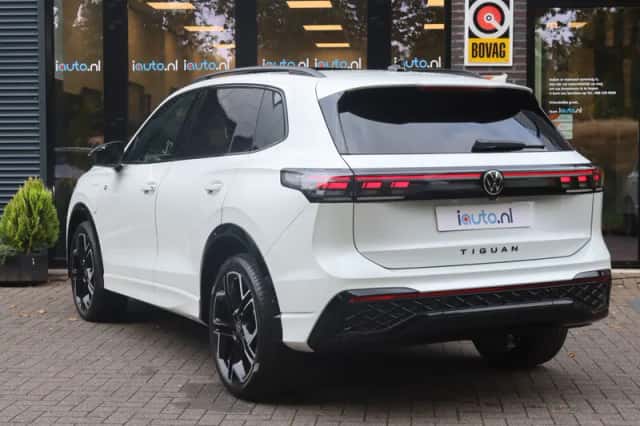 Volkswagen Tiguan (2025) thumbnail 6