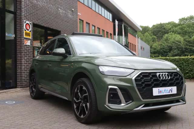 Audi Q5 (2023) thumbnail 5