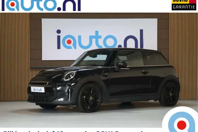 MINI Electric (2023) thumbnail 1