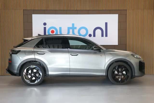 Volkswagen T-Roc (2026) thumbnail 5