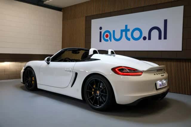 Porsche Boxster (2016) thumbnail 8