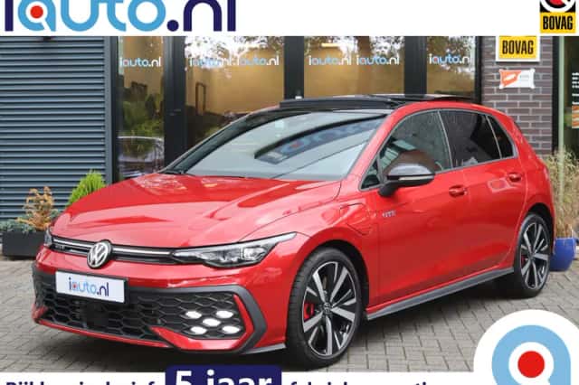 Volkswagen Golf (2025) thumbnail 1