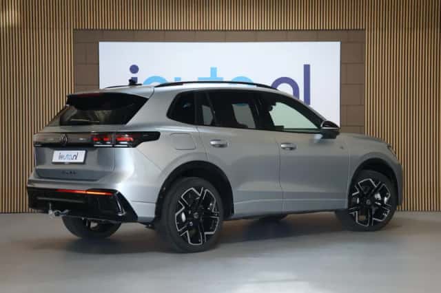 Volkswagen Tiguan (2025) thumbnail 3