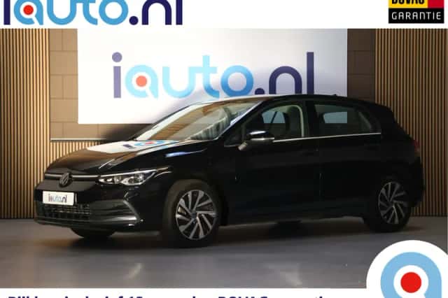 Volkswagen Golf (2024) thumbnail 1